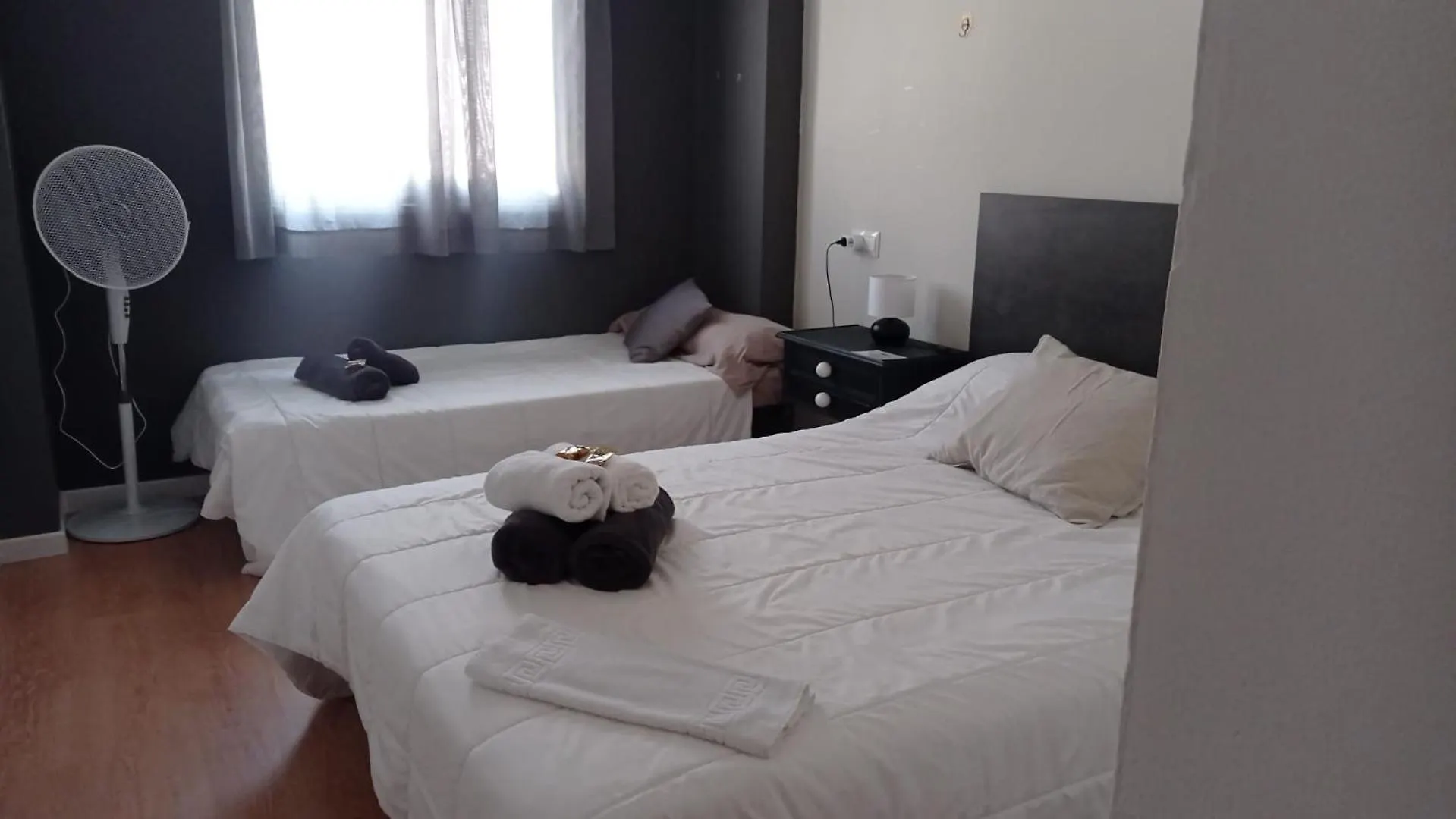Tu Hogar 16 Pax Parking,Piscina Y Desayuno Incluido Apartment Ronda Spain